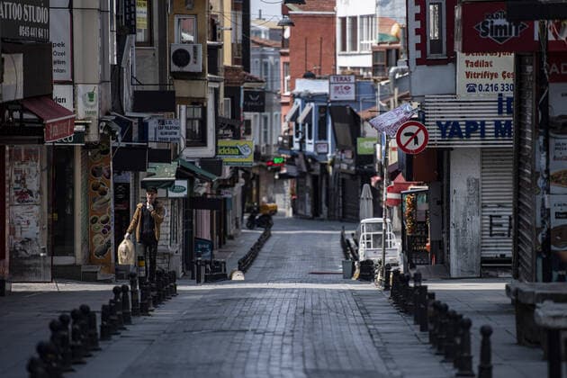 Istanbul™s normally crowded but now mostly deserted streets after the two-day curfew declared by the government to slow coronavirus spread in Turkey, Saturday, April 11, 2020. Copyright: AkinxCeliktas 16717906