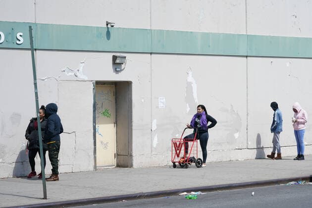 April 11, 2020, New York, NY, USA: A drive-thru COVID testing facility is operational in the Flatbush section of the Borough of Brooklyn on April, 11, 2020 in New York. New York USA - ZUMAb148 20200411_zap_b148_048 Copyright: xBryanxSmithx
