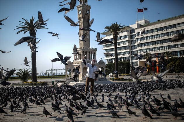 Coronavirus in der Türkei, Ausgangssperre in Izmir The normally busy but now mostly deserted Aegean coastal city of Izmir after the two-day curfew declared by the government to slow coronavirus spread, Saturday, April 11, 2020. Copyright: EmrexTazegul 16718373