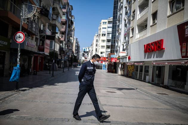 Coronavirus in der Türkei, Ausgangssperre in Izmir The normally busy but now mostly deserted Aegean coastal city of Izmir after the two-day curfew declared by the government to slow coronavirus spread, Saturday, April 11, 2020. Copyright: EmrexTazegul 16718405
