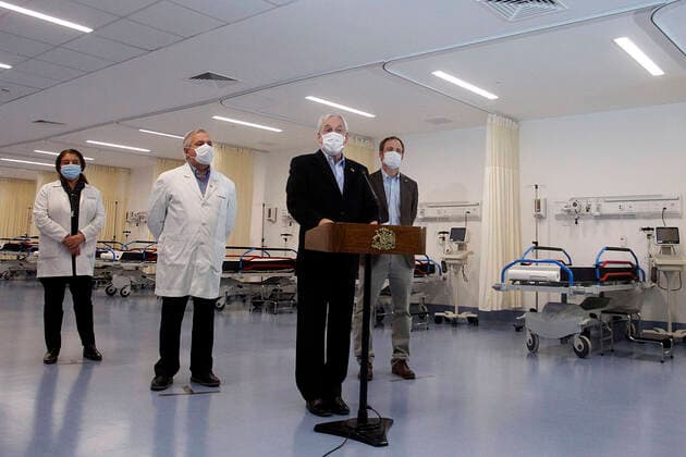 Santiago, April 12, 2020 The President of the Republic, Sebastian Pinera, accompanied by the Minister of Health, Jaime Manalich, launches the new Felix Bulnes Hospital Dragomir Yankovic Aton Chile, Santiago Chile Aton 411468  Copyright: DRAGOMIRxYANKOVIC ATONxCHILE