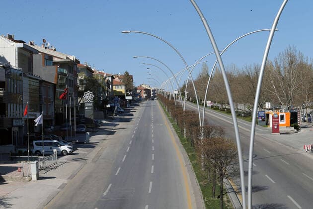 (200412) -- ANKARA, April 12, 2020 (Xinhua) -- Photo taken on April 12, 2020 shows empty highways under a curfew in Ankara, Turkey. The total number of COVID-19 cases in Turkey has risen to 56,956 with 4,789 new ones reported in the last 24 hours, Turkish Health Minister Fahrettin Koca said Sunday. (Photo by Mustafa Kaya Xinhua) TURKEY-ANKARA-COVID-19-CURFEW 