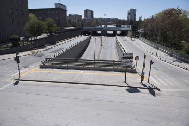 Roads are deserted in Ankara, on April 12, 2020, during the 48-hour curfew imposed by the government to stem the spread of the novel coronavirus (COVID-19). Turkey has confirmed 1,198 deaths and 56,956 positive cases of the coronavirus infection in the country. ( Copyright: AbdurrahmanxAntakyalix-xDepoxPho 16718746