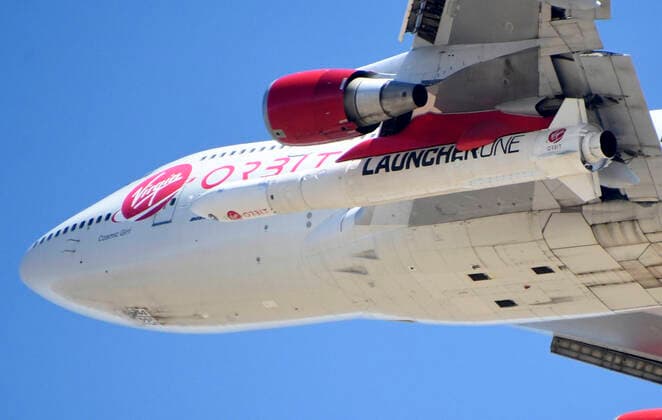 Bilder des Jahres 2020, News 04 April News Themen der Woche KW15 News Bilder des Tages Virgin s Orbit Girl 747 takes off with the LauncherOne rocket fully loaded for a dress rehearsal test flight Sunday, April,12,2020. Mojave,CA USA... The contract is for three dedicated launches to deliver 44 small satellites to low Earth orbit..WASHINGTON Ã¢â‚¬ VOX Space, a subsidiary of Virgin Orbit that focuses on the national security launch market, was awarded a $35 million contract for three dedicated launches to deliver 44 small satellites to low Earth orbit, the U.S. Space ForceÃ¢â‚¬â ¢s Space and Missile Systems Center announced April 10...VOX Space, based in El Segundo, California, will use the LauncherOne rocket. The contract is for the STP-S28 mission to provide orbital launch services for the Department of DefenseÃ¢â‚¬â ¢s Space Test Program. The STP-S28 experiments will be used by the Space Force to develop its future spac - ZUMAbl1_ 20200412_zaf_bl1_006 Copyright: xGenexBlevinsx