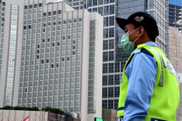 April 12, 2020, Jakarta, Indonesia: The Grand Hyatt Plaza Indonesia hotel forms a heart with open windows to say From Jakarta With Love , a form of concern for the condition of Jakarta s tourism due to the coronavirus pandemic. Jakarta Indonesia - ZUMA the 20200412_mda_r173_090 Copyright: xDasrilxRoszandix