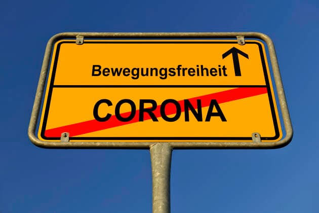 FOTOMONTAGE, Symbolbild, Ortsschild, Lockerung oder Ende der Ausgangssperre infolge Corona-Virus, Coronavirus, Sars-CoV-2, Covid-19, Deutschland Coronavirus