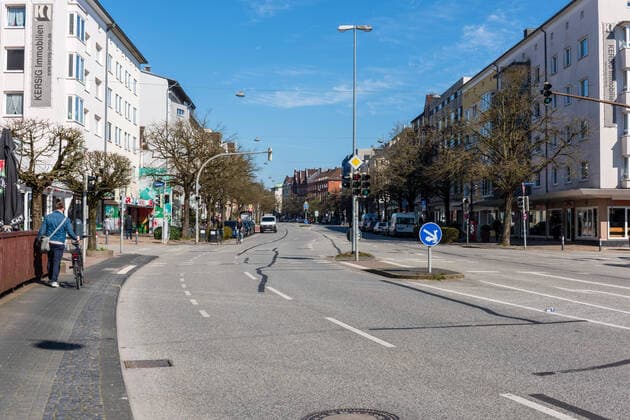 Kiel. Auch über die Ostertage hielten sich die kieler Bürger an die Empfehlung, ihre Wohnung möglichst nicht zu verlassen. Die Innenstadt fast Menschenleer.
