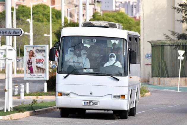 Coronavirus : Le porte avions nucleaire, Charles De Gaulle, de retour a Toulon et ses plus de 1.800 marins ont regagne leur porte d attache de la base navale de Toulon avec onze jours d avance, les 50 malades presents a bord seront transferes a l hopital et tous les autres marins du Charles de Gaulle, du Groupe aerien embarque et de la fregate Chevalier Paul vont etre confines pendant 14 jours. French Carrier Charles de Gaulle Heading Home Amid Suspicion of Covid-19 The French Navy (Marine Nationale) aircraft carrier and flag ship Charles de Gaulle is heading home early following suspicion of several Covid-19 cases among its crew members. NEWS : Crise sanitaire mondiale et la pandemie du Coronavirus Covid19 en France - 13 04 2020 LionelUrman Panoramic 
