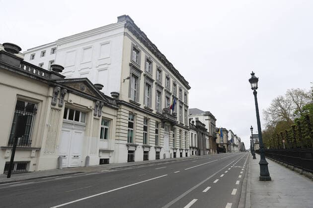 (200413) -- BRUSSELS, April 13, 2020 -- An empty street is seen in Brussels, Belgium, April 13, 2020. The number of confirmed COVID-19 cases in Belgium has increased from 29,647 to 30,589 by Monday morning with 3,903 deaths, according to the latest figures from Belgian health authorities. ) BELGIUM-BRUSSELS-CORONAVIRUS ZhengxHuansong 