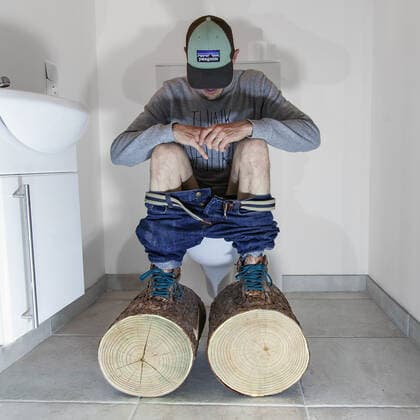 A quirky artist has created the ultimate footwear to make you stay at home during the current coronavirus crisis sneakers made of logs. French artist Monsieur Plant is known for making artworks from real plants and natural materials. He says he has isolated himself in his Brittany workshop to get closer to nature. His newly-created ?Stay Calm? shoes meld a sneaker with a log and add a cheeky Nike-inspired ?swoosh? logo. Monsieur Plant says he has chosen to translate this confinement in a quirky and humorous way as opposed to the media coverage of the Coronavirus COVID-19 . He explains: In the current situation, humanity is undergoing an unprecedented health crisis forcing us to be confined in order to limit the spread of the disease. I imagined sneakers that force us to stay at home. Working mainly with natural p Copyright: xx 40445176 EDITORIAL USE ONLY. NOT FOR USE BY NEWSPAPERS BASED IN THE UK.