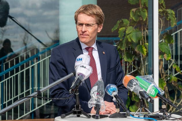 Kiel, 14.04.2020, Coronakrise, Infos vor der Konferenz mit der Kanzlerin Heute äußerte sich Ministerpräsident Daniel Günther zum geplanten Zeitplan für die Beratungen der Länderregierungschefs mit der Bundeskanzlerin. Er erläuterte die weitere Vorgehensweise und kündigte an, die Ergebnisse aus den Beratungen morgen zu kommunizieren.