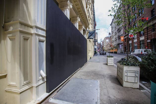 April 14, 2020, New York, NEW YORK, EUA: Empty streets and shops closed in New York s Soho neighborhood during the Coronavirus COVID-19 pandemic in the United States. New York EUA - ZUMAc233 47189142st Copyright: xVanessaxCarvalhox
