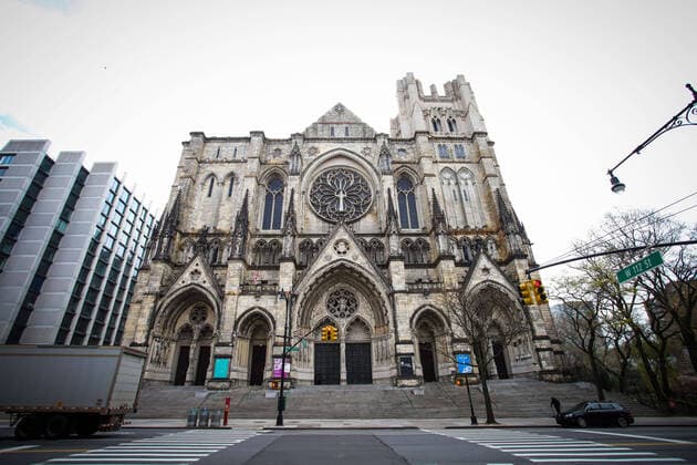 April 14, 2020, New York, NEW YORK, EUA: Cathedral of Saint John the Divine in New York where he has a field hospital to combat the Coronavirus pandemic COVID-19 in the United States. New York EUA - ZUMAc233 47189182st Copyright: xVanessaxCarvalhox