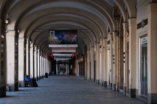 Italy: Turin lockdown 14th April 2020 An Homeless and a deserted Turin on April 14, 2020 in Italy, during the country s lockdown aimed at curbing the spread of the COVID-19 infection, caused by the novel coronavirus. Turin Piedmont Turin Italy Copyright: AlbertoxGandolfo