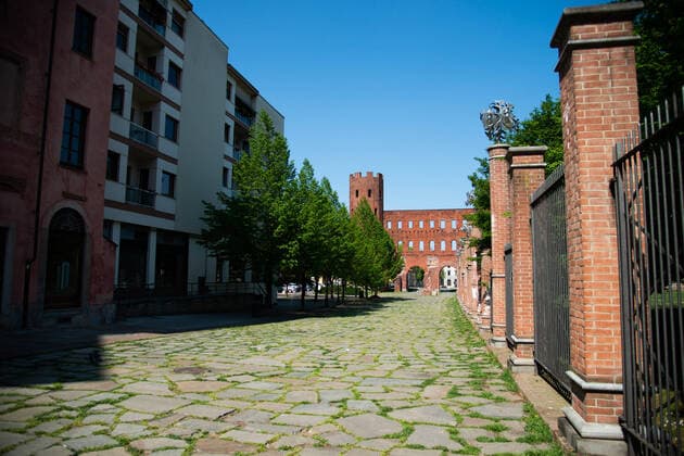 Italy: Turin lockdown 14th April 2020 A view shows Porta Palazzo and a deserted Turin on April 14, 2020 in Italy, during the country s lockdown aimed at curbing the spread of the COVID-19 infection, caused by the novel coronavirus. Turin Piedmont Turin Italy Copyright: AlbertoxGandolfo