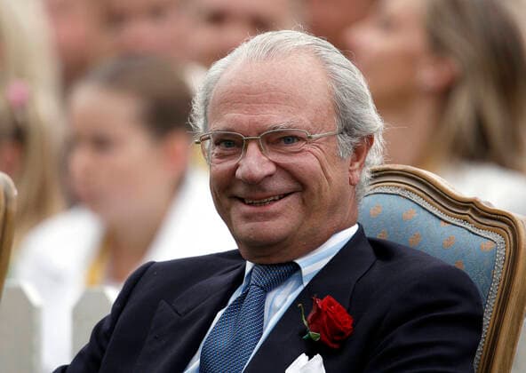 BORGHOLM 20070714 Swedish King Carl XVI Gustaf smiles during festivities in Borgholm, on the island of Oland, eastern Sweden, during Crown Princess Victoria s 30th birthday. Thousands of people arrived to take part in the celebrations. BORGHOLM SVERIGE x7116x *** BORGHOLM 20070714 Swedish King Carl XVI Gustaf smiles during festivities in Borgholm, on the island of Oland, eastern Sweden, during Crown Princess Victoria s 30th birthday Thousands of people arrived to take part in the celebrations BORGHOLM SVERIGE x7116x,  Copyright: xSUVADxMRKONJICx xXPx xTTx KRONPRINSESSAN VICTORIA 30 ÅR