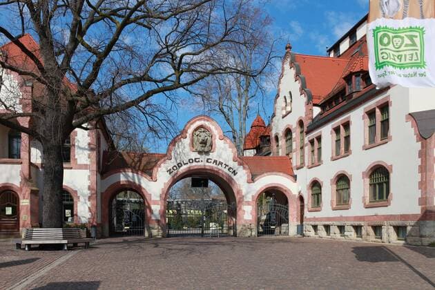 Eingangsbereich Zoo Leipzig, Ausgangssperre wegen Corona, Sachsen, Deutschland, Europa Copyright: imageBROKER/ThomasxJentzsch ibltje05366827.jpg