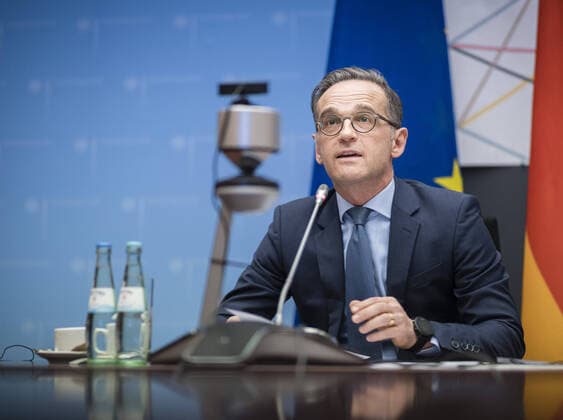 Bilder des Jahres 2020, News 04 April News Themen der Woche KW16 News Bilder des Tages Bundesaussenminister Heiko Maas, SPD, nimmt per Video-Konferenz an der initiative Allianz des Multilateralismus in Berlin teil. 16.04.2020. Berlin Deutschland *** Federal Foreign Minister Heiko Maas, SPD, takes part in the Alliance for Multilateralism initiative in Berlin by video conference 16 04 2020 Berlin Germany Copyright: xFelixxZahn photothek.netx