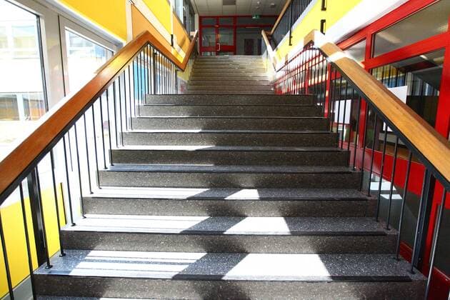 Diez Schuloeffnung und Schulschliessung in der Coronakrise Eine leere Schultreppe Schuloeffnung und Schulschliessung in der Coronakrise Copyright: xWeissx Eibner-Pressefotox EP_rws