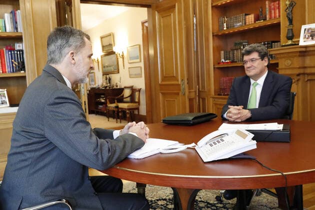 17-04-2020 Madrid King Felipe and Jose Luis Escriba attends a meeting at Zarzuela Palace in Madrid, Spain  Copyright: xPPEx