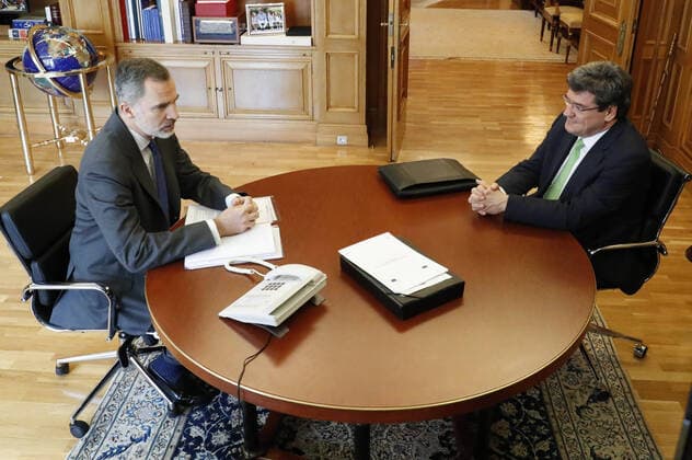 17-04-2020 Madrid King Felipe and Jose Luis Escriba attends a meeting at Zarzuela Palace in Madrid, Spain  Copyright: xPPEx