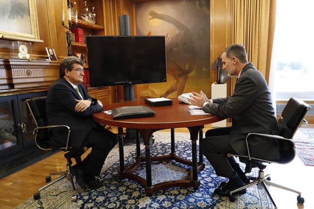 17-04-2020 Madrid King Felipe and Jose Luis Escriba attends a meeting at Zarzuela Palace in Madrid, Spain  Copyright: xPPEx