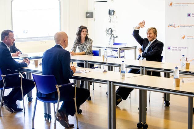 17-04-2020 Rotterdam King Willem-Alexander visit, in the context of the coronavirus outbreak (COVID-19, the Erasmus MC hospital in Rotterdam.  Copyright: xPPEx