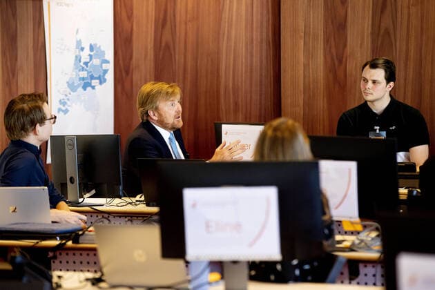 17-04-2020 Rotterdam King Willem-Alexander visit, in the context of the coronavirus outbreak (COVID-19, the Erasmus MC hospital in Rotterdam.  Copyright: xPPEx