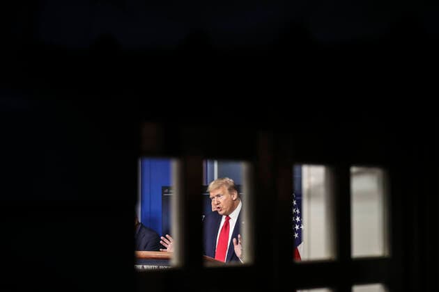News Bilder des Tages April 17, 2020, Washington, District of Columbia, USA: United States President Donald J. Trump speaks during a press briefing with members of the coronavirus task force in the Brady Press Briefing Room of the White House on April 17, 2020 in Washington, DC Washington USA - ZUMAs152 20200417_zaa_s152_038 Copyright: xOliverxContrerasx