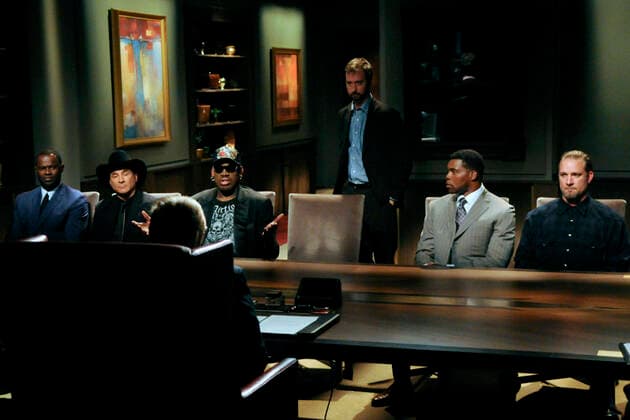 THE CELEBRITY APPRENTICE (aka THE APPRENTICE 8), from left: Brian McKnight, Clint Black, Donald Trump (back to camera), Dennis Rodman, Tom Green, Herschel Walker, Jesse James, Wedding Dress Challenge , (Season 8, ep. 803, aired March 15, 2009), 2004-. photo: Ali Goldstein NBC Courtesy Everett Collection NBC Courtesy Everett Collection !ACHTUNG AUFNAHMEDATUM GESCHÃ„TZT! PUBLICATIONXNOTxINxCANxCHNxFRAxITAxJPNxNORxPOLxRUSxESPxUKxUSA Copyright: xNBC CourtesyxEverettxCollectionx TCDCEAP EC072