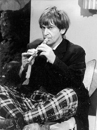 DOCTOR WHO, Patrick Troughton, 1963-89. photo: BBC courtesy: Everett Collection BBC Courtesy Everett Collection !ACHTUNG AUFNAHMEDATUM GESCHÃ„TZT! PUBLICATIONXNOTxINxCANxCHNxFRAxITAxJPNxNORxPOLxRUSxESPxUKxUSA Copyright: xBBC CourtesyxEverettxCollectionx TCDDOWH EC244