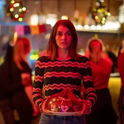 HOME FOR CHRISTMAS, Ida Elise Broch, (Season 1, aired in the US on Dec. 5, 2019). photo: Netflix Courtesy Everett Collection Please credit Netflix Courtesy Everett Collection !ACHTUNG AUFNAHMEDATUM GESCHÃ„TZT! PUBLICATIONXNOTxINxCANxCHNxFRAxITAxJPNxNORxPOLxRUSxESPxUKxUSA Copyright: xNetflix CourtesyxEverettxCollectionx TCDHOFO ZX001