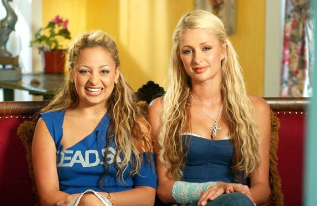 SIMPLE LIFE, Nicole Richie, Paris Hilton, Season 1, 2003-07. TM and Copyright 20th Century Fox Film Corp. All rights reserved, Courtesy: Everett Collection 20thCentFox Courtesy Everett Collection !ACHTUNG AUFNAHMEDATUM GESCHÃ„TZT! PUBLICATIONXNOTxINxCANxCHNxFRAxITAxJPNxNORxPOLxRUSxESPxUKxUSA Copyright: x20thCentFox CourtesyxEverettxCollectionx TCDSILI FE012