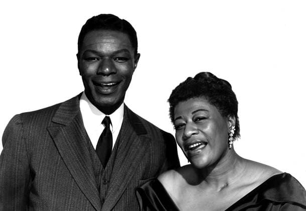 NAT KING COLE, and ELLA FITZGERALD, singing together during THE NAT KING COLE SHOW, 1956 Courtesy Everett Collection !ACHTUNG AUFNAHMEDATUM GESCHÃ„TZT! PUBLICATIONXNOTxINxCANxCHNxFRAxITAxJPNxNORxPOLxRUSxESPxUKxUSA Copyright: xCourtesyxEverettxCollectionx PBDNACO EC009