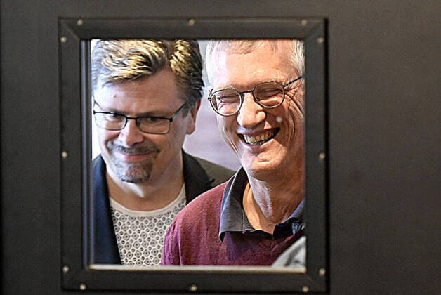 Svante Werger, the Swedish Civil Contingencies Agency MSB and State epidemiologist Anders Tegnell, Public Health Agency of Sweden, arriving at the daily news conference on the coronavirus, Covid 19 situation in Stockholm, Sweden, April 22, 2020 Stockholm Sweden x2512x,  Copyright: xLINDAHLxBJÖRN Aftonbladetx SWEDEN CORONA TEGNELL