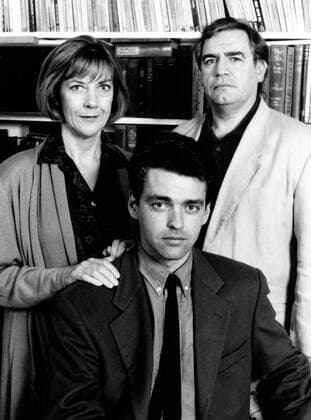 LOST LANGUAGE OF CRANES, Eileen Atkins, Angus MacFadyen, Brian Cox, 1991 TV movie (BBC) Courtesy Everett Collection !ACHTUNG AUFNAHMEDATUM GESCHÃ„TZT! PUBLICATIONXNOTxINxCANxCHNxFRAxITAxJPNxNORxPOLxRUSxESPxUKxUSA Copyright: xCourtesyxEverettxCollectionx TBDLOLA EC001