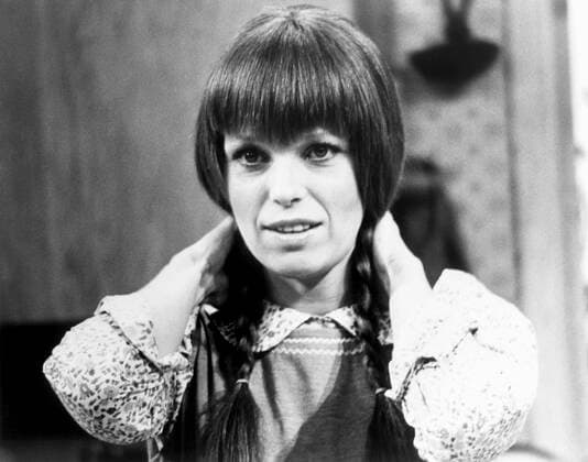 MARY HARTMAN MARY HARTMAN, Louise Lasser, 1976-78 Courtesy Everett Collection !ACHTUNG AUFNAHMEDATUM GESCHÃ„TZT! PUBLICATIONXNOTxINxCANxCHNxFRAxITAxJPNxNORxPOLxRUSxESPxUKxUSA Copyright: xCourtesyxEverettxCollectionx TBDMAHA EC013