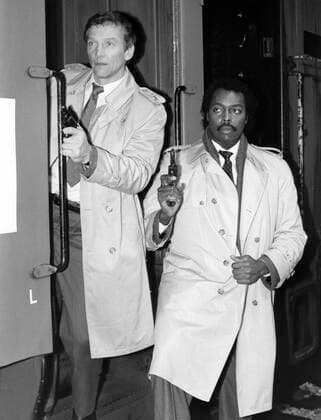 NIGHT HEAT, (from left): Scott Hylands, Eugene Clark, 1985-89. Alliance Entertainment Courtesy: Everett Collection Alliance Entertainment Courtesy: Everett Collection !ACHTUNG AUFNAHMEDATUM GESCHÃ„TZT! PUBLICATIONXNOTxINxCANxCHNxFRAxITAxJPNxNORxPOLxRUSxESPxUKxUSA Copyright: xCourtesyxEverettxCollectionx TBDNIHE EC003