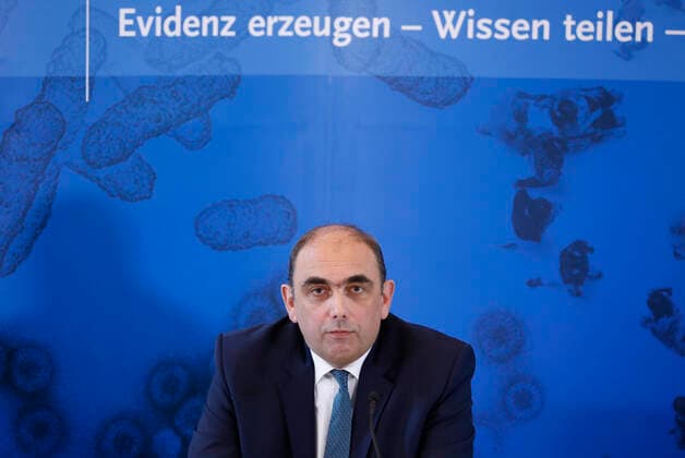 Prof. Dr. Lars Schaade, Vizepräsident des Robert Koch-Instituts in Berlin, Deutschland, Berlin, Pressebriefing des Robert-Koch-Instituts, 24.04.2020