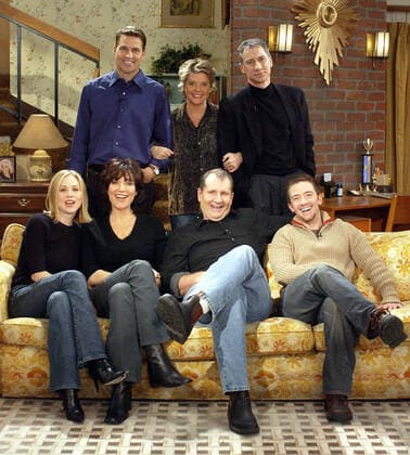 MARRIED WITH CHILDREN REUNION SPECIAL, (top, l to r): Ted McGinley, Amanda Bearse, David Garrison, (bottom, l to r): Christina Applegate, Katey Sagal, Ed O Neill, David Faustino, 2003, TM and Copyright 20th Century Fox Film Corp. All rights reserved. Courtesy: Everett Collection 20thCentFox Courtesy Everett Collection !ACHTUNG AUFNAHMEDATUM GESCHÃ„TZT! PUBLICATIONXNOTxINxCANxCHNxFRAxITAxJPNxNORxPOLxRUSxESPxUKxUSA Copyright: x20thCentFox CourtesyxEverettxCollectionx TCDMAWI FE003