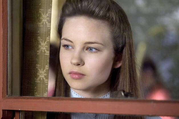BIG LOVE, Daveigh Chase, (Season 2), 2006-2011. Photo: Lacey Terrell HBO courtesy everett collection HBO Courtesy Everett Collection !ACHTUNG AUFNAHMEDATUM GESCHÃ„TZT! PUBLICATIONXNOTxINxCANxCHNxFRAxITAxJPNxNORxPOLxRUSxESPxUKxUSA Copyright: xHBO CourtesyxEverettxCollectionx TCDBILO EC077