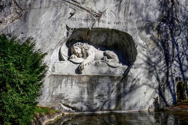 Löwendenkmal, Luzern, Kanton Luzern, Schweiz, Europa *** Lion Monument, Lucerne, Canton Lucerne, Switzerland, Europe Copyright: imageBROKER ValentinxWolf ibxvfw05133168.jpg