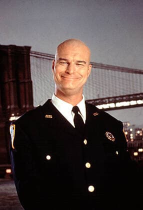 NIGHT COURT, Richard Moll, 1984-92, (c)Warner Bros. courtesy Everett Collection Warner Bros Courtesy Everett Collection !ACHTUNG AUFNAHMEDATUM GESCHÃ„TZT! PUBLICATIONXNOTxINxCANxCHNxFRAxITAxJPNxNORxPOLxRUSxESPxUKxUSA Copyright: xWarnerxBros CourtesyxEverettxCollectionx TSDNICO EC012
