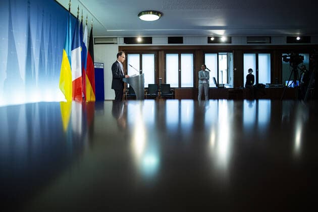 Heiko Maas, Bundesaussenminister, spricht zu den Medien nach einer Videokonferenz im N4-Format (Normandie-Format) mit den Aussenministern von Russland, Frankreich und der Ukraine zur aktuellen Lage in der Ost-Ukraine. Berlin, 30.04.2020. Berlin Germany *** Heiko Maas, German Foreign Minister, speaks to the media after a video conference in N4 format Normandy format with the Foreign Ministers of Russia, France and Ukraine on the current situation in Eastern Ukraine Berlin, 30 04 2020 Berlin Germany Copyright: xFlorianxGaertner photothek.netx