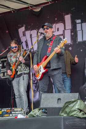 2020.05.01 Kätplatz Annaberg-Buchholz - Erstes Drive-In-Konzert in Annaberg-Buchholz mit Engel in Zivil und DJ Engel B