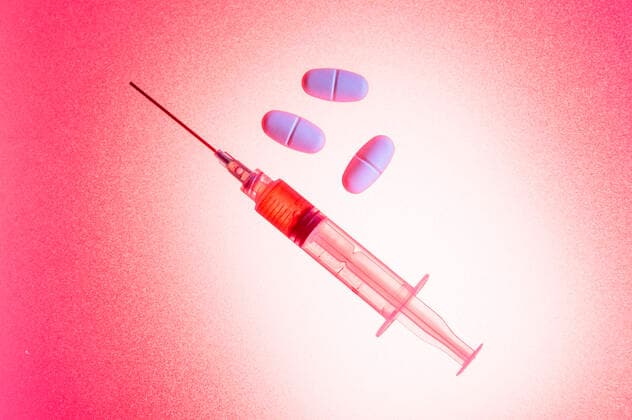 Medikamente und Heilmittel - Weltweit wird mit Hochdruck an einem Impfstoff gegen das Coronavirus geforscht. Gegen SARS-CoV-2 sind inzwischen mindestens 115 Impfstoffprojekte angelaufen. Die Weltgesundheitsorganisation WHO zählte 102 am 30.04.2020. Dazu kommen noch etliche weitere Projekte verschiedener Unternehmen und Institute.