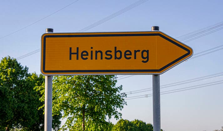 06.05.2020, Gangelt im Kreis Heinsberg. Wegweiser nach Heinsberg. 06.05.2020, Gangelt im Kreis Heinsberg 06.05.2020, Gangelt im Kreis Heinsberg