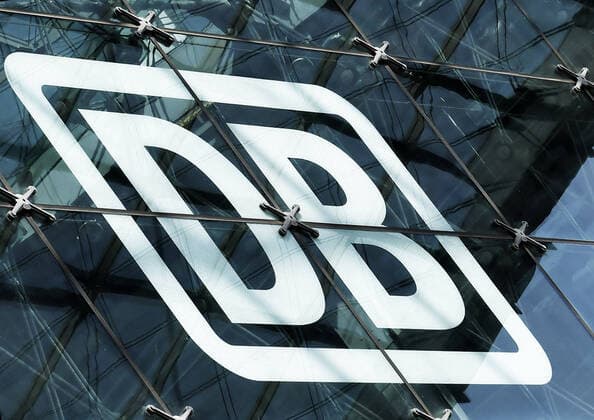 14.12.2019, xlakx, Berlin - DB emspor, v.l.Das Logo der Deutschen Bahn (DB) ist vor dem Hauptbahnhof des Bahntowers zu sehen Berlin