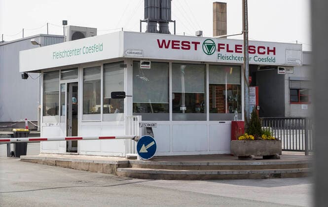 Grossschlachterei Westfleisch in Coesfeld Grossschlachterei Westfleisch am 08.05.2020 in Coesfeld (Nordrhein-Westfalen). Die Grossschlachterei Westfleisch in Coesfeld Coesfeld Nordrhein-Westfalen Deutschland Copyright: xMarcoxSteinbrenner Kirchner-Mediax