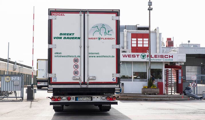 Grossschlachterei Westfleisch in Coesfeld Grossschlachterei Westfleisch am 08.05.2020 in Coesfeld (Nordrhein-Westfalen). Die Grossschlachterei Westfleisch in Coesfeld Coesfeld Nordrhein-Westfalen Deutschland Copyright: xMarcoxSteinbrenner Kirchner-Mediax